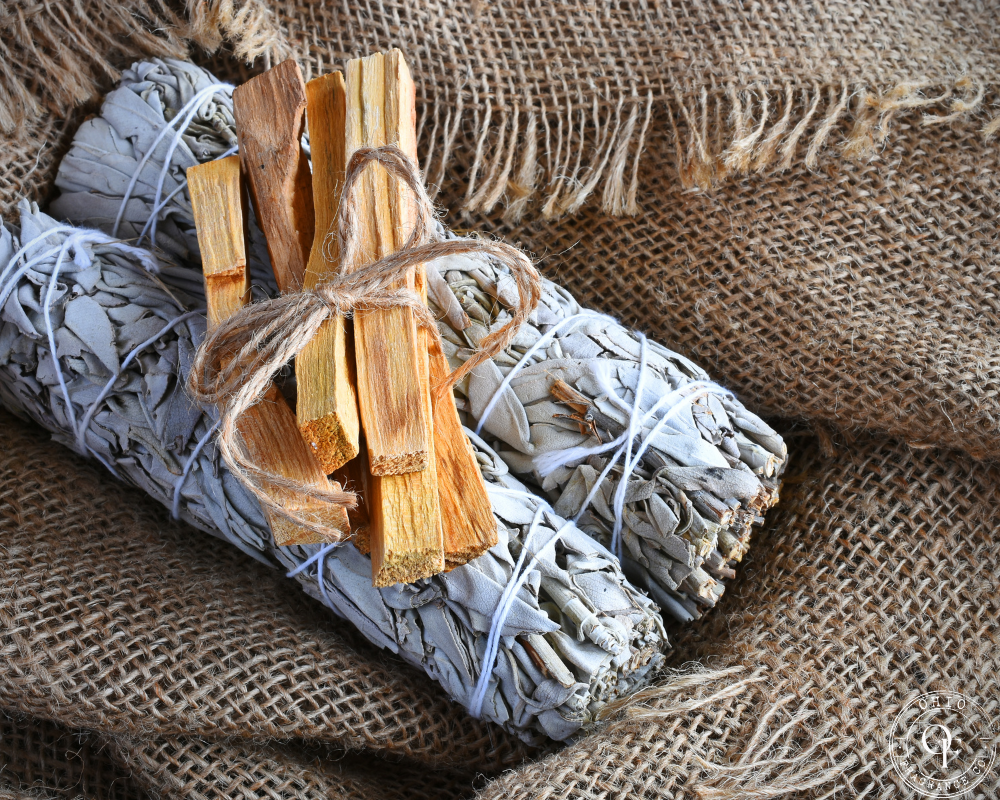 Sandalwood + Blue Sage (type) - Fragrance Oil