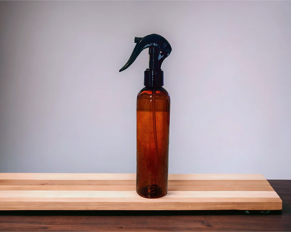 8 oz Cosmo Bottle + Fine Mist Sprayer - Black/Amber
