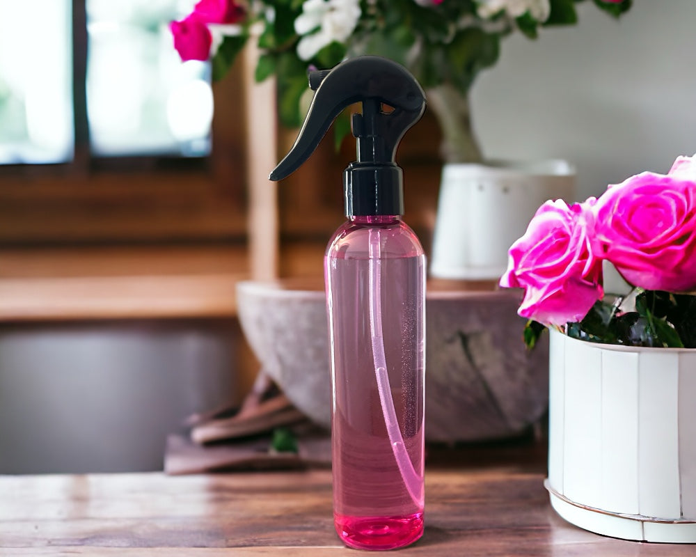 8 oz Cosmo Bottle + Fine Mist Sprayer - Pink/Black